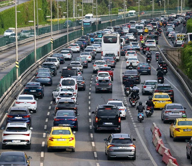 Trafiğe ağustosta 215 bin araç dahil oldu