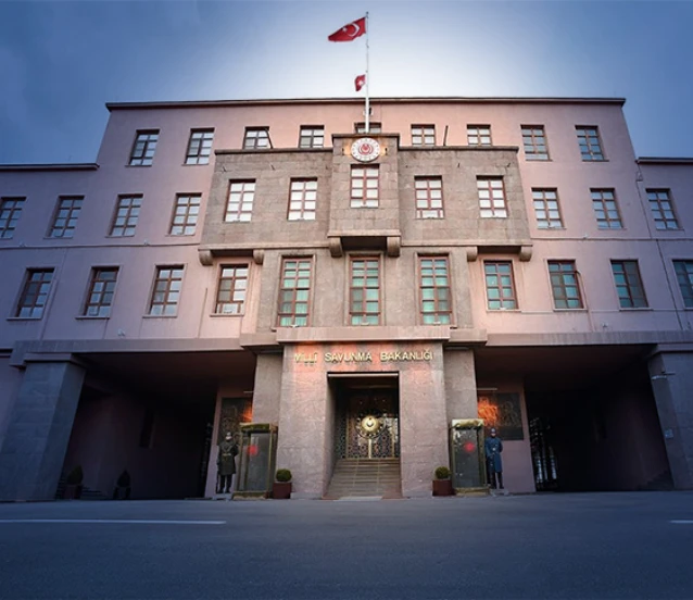 Türk hava sahasına yönelen balistik tehdit imha edildi: NATO unsurları devrede