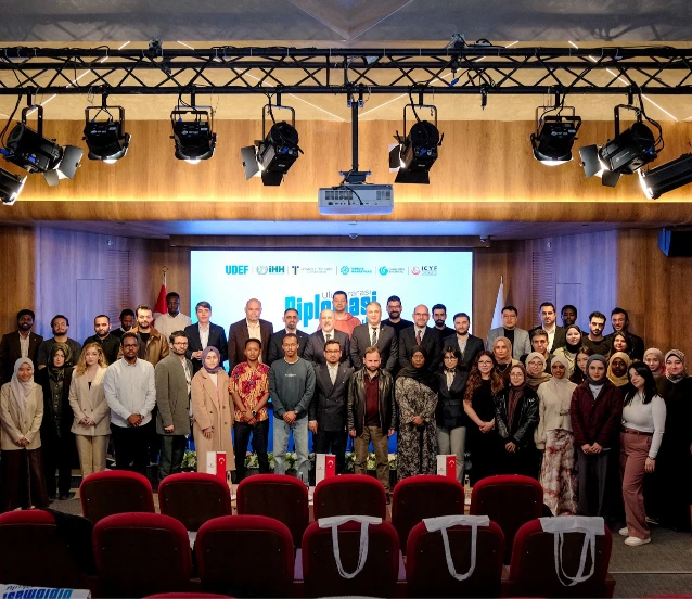 Uluslararası diplomasi okulu başladı