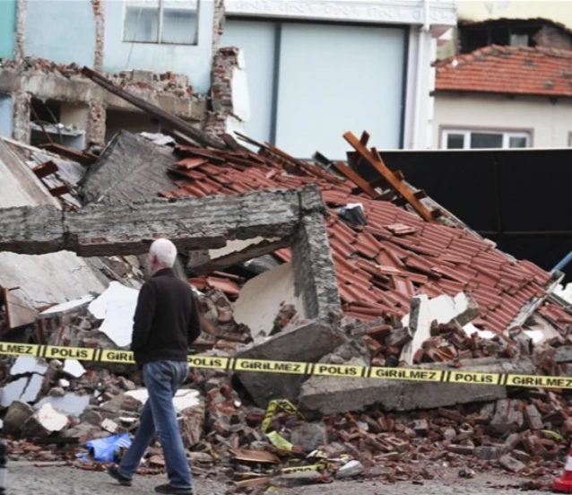 Sındırgı esnafından borç ödemelerinin ertelenmesi talebi