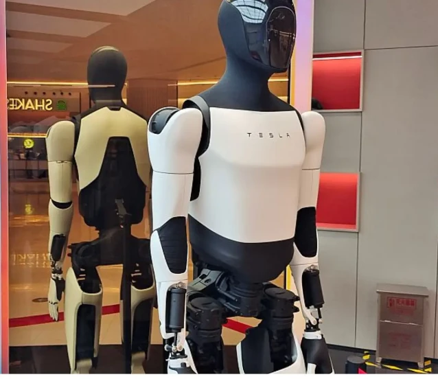 Xiaomi, insansı robot için Tesla mühendisini transfer etti