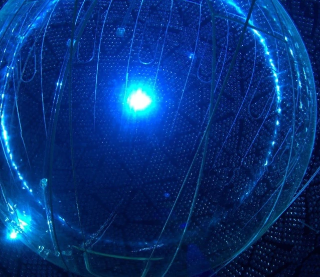 Yerin iki km altında tarihi keşfi: Güneş nötrinoları ve karbon etkileşimi