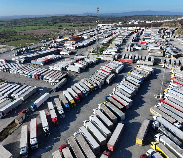 Yunan çiftçi eylemleri sınır kapılarını etkiliyor: Türk tarafında uzun tır