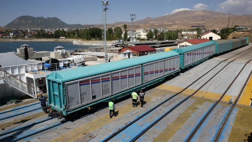 İhracatta mesafeyi tren feribotlar kısaltacak