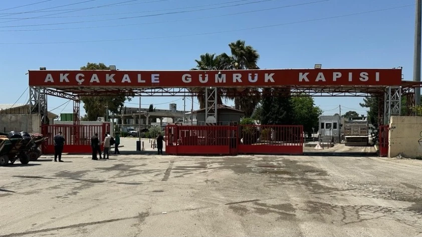 12 yıl sonra bir ilk! Akçakale Gümrük Kapısı'nda pasaportlu geçişler yeniden başladı