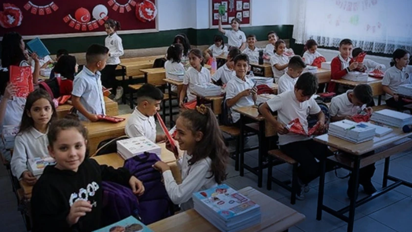 15 TATİL TARİHLERİ MEB SÖMESTIR 2025- 2026| 15 tatil bu sene ne zaman? 2. dönem ara tatili tarihleri