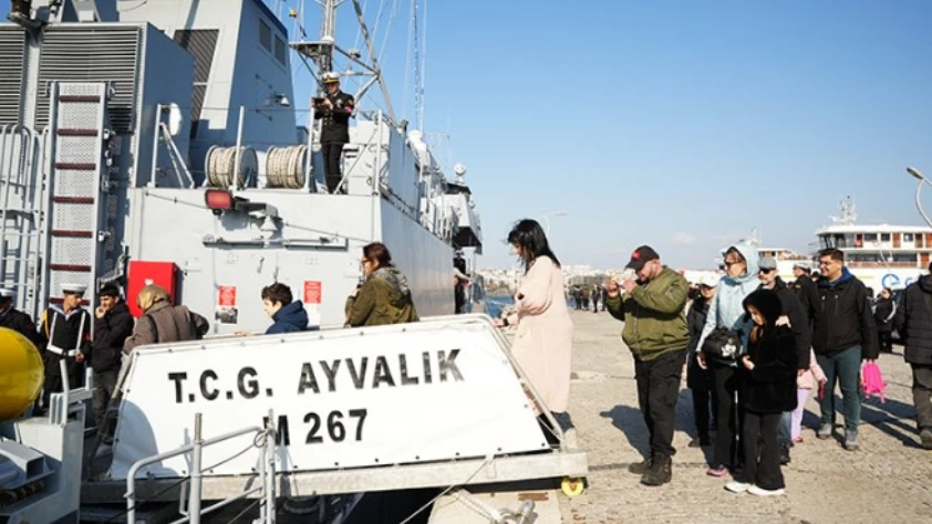 18 Mart etkinlikleri kapsamında Deniz Komutanlığına bağlı gemiler ziyarete açıldı
