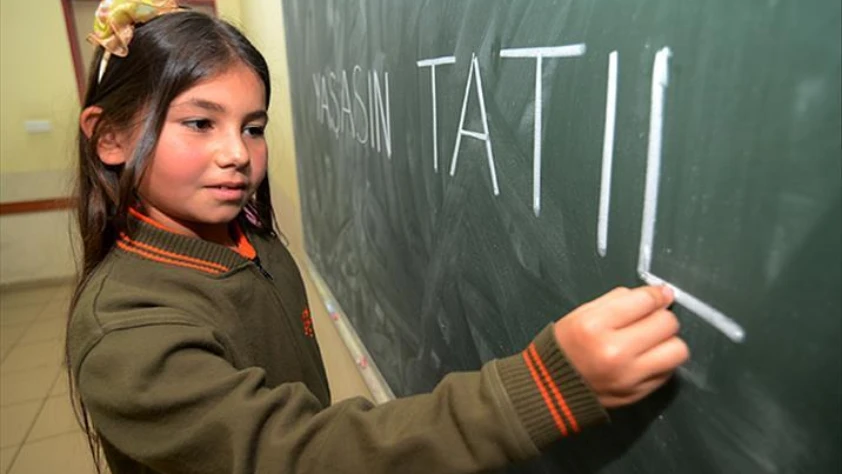 2025 MEB okul kapanış tarihi: Yaz tatili ne zaman başlıyor? Erken mi kapanacak?