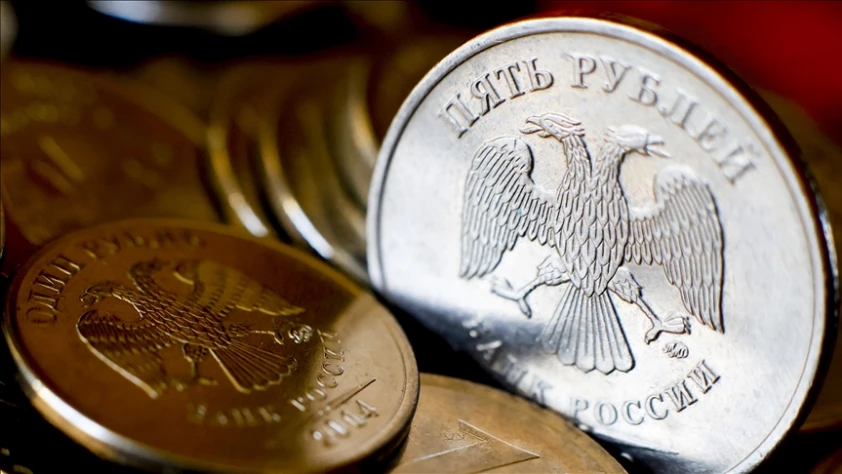 AB, Rusya'yı mali kara listeye aldı: Finans kuruluşlarına uyarı