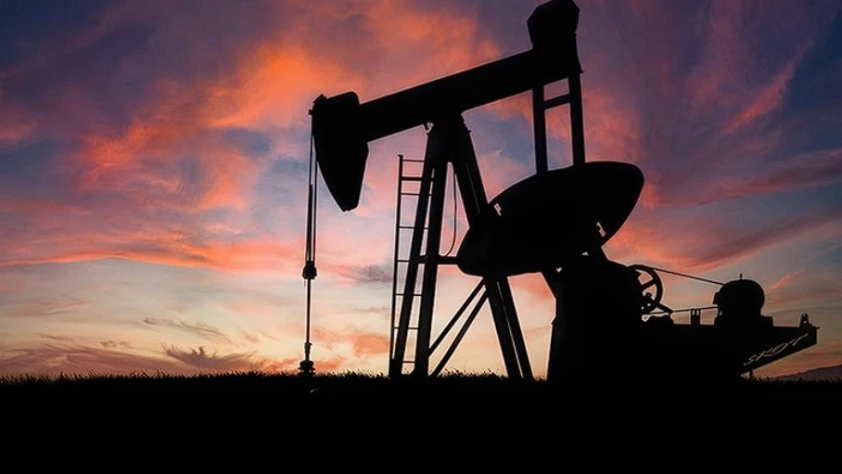 ABD saldırıları sonrası petrol fiyatları yükseldi: Gözler İran anlaşmasında