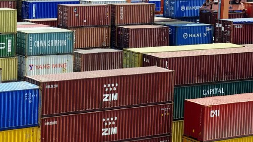 AB'nin aylık dış ticaret fazlası 8,1 milyar avro oldu