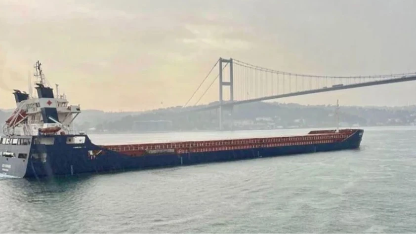 Ahırkapı Demir Sahası'nda gemi arızalandı! Emniyetli bölgede demirletildi