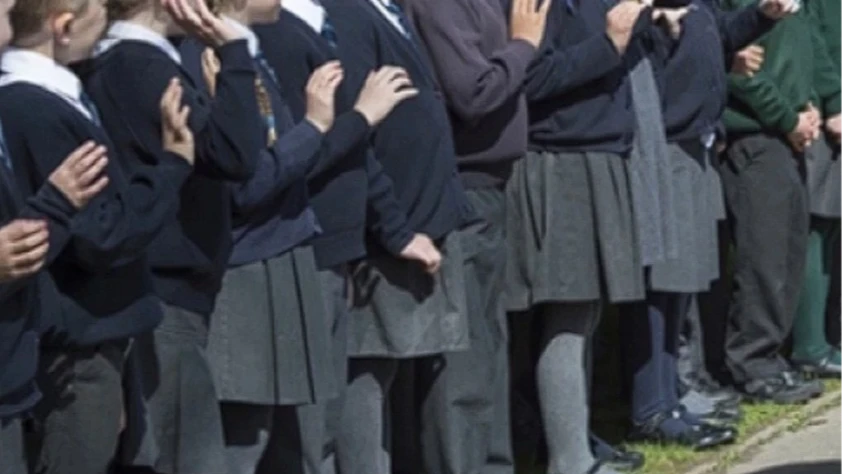 Aile bütçesine destek: İngiltere’de üniforma paylaşım ağı kuruldu