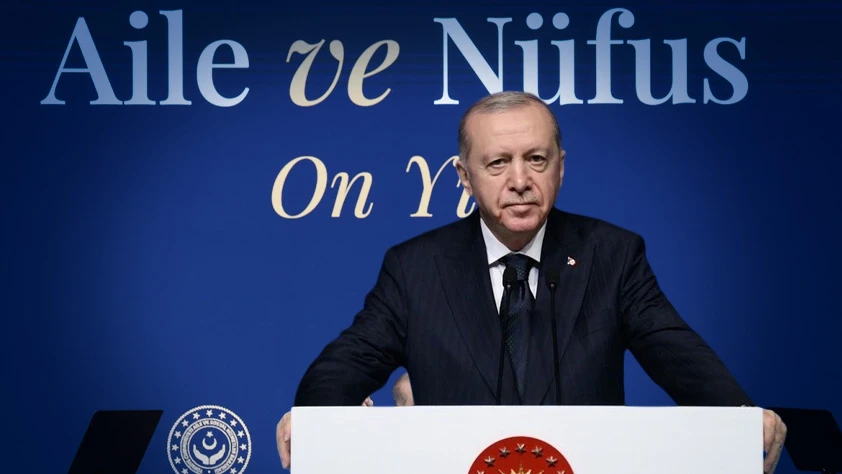 Aile ve nüfus politikalarında yeni yol haritası: Cumhurbaşkanı Erdoğan 5 hedefi açıkladı