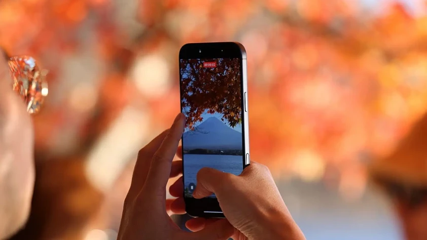 Akıllı telefonlara ‘fonon lazeri’ dopingi: Ses dalgalarıyla çalışan çip geliştirildi