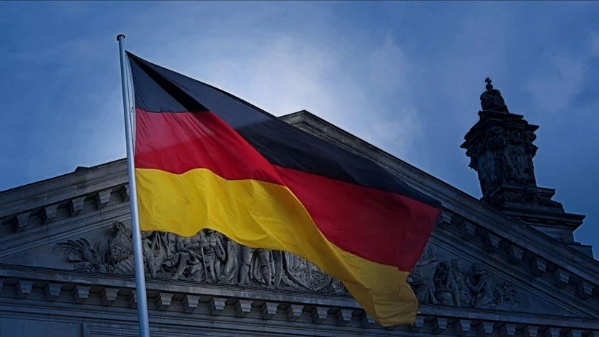 Almanya'da göç endişesi: Her 5 kişiden biri gitmek istiyor