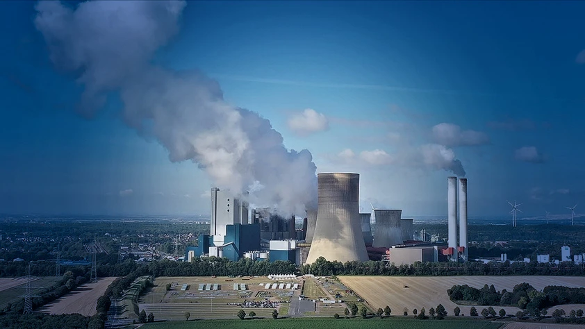 Almanya'da sanayi üretimi beklentiden fazla arttı