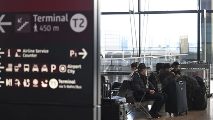 Almanya'ya gidecekler dikkat! Yoğun kar yağışı nedeniyle uçuşlar iptal oluyor