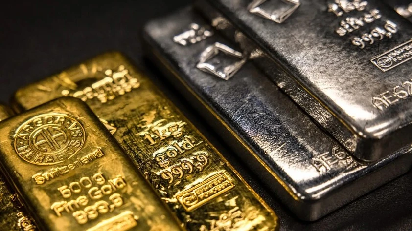 Altın ve gümüş haftaya rekorla başladı: Güvenli liman talebi fiyatları artırıyor