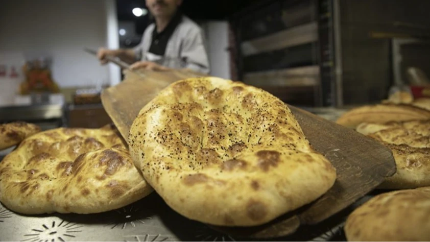 Ankara ve İstanbul'da Ramazan pidesi 25 TL'den satılacak