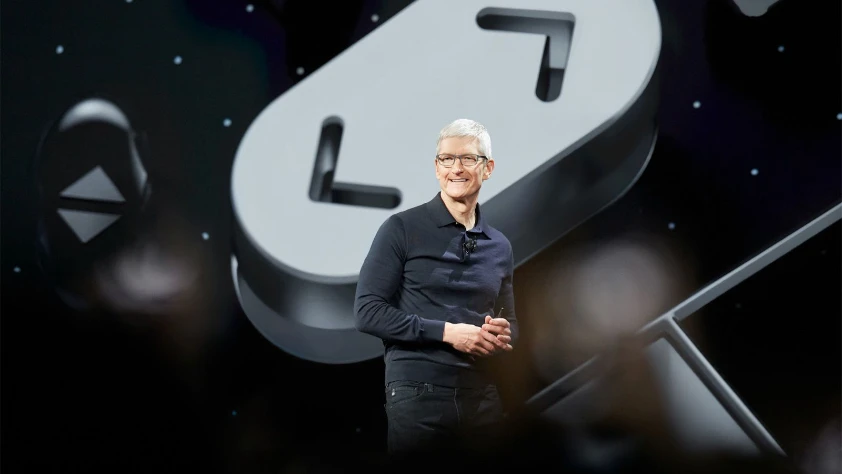 Apple CEO’su Tim Cook gelecek yıl koltuğu devredebilir
