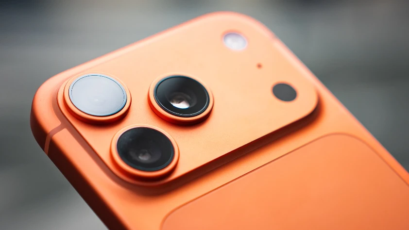 Apple kendi kamerasını üretecek: Hedef 2028