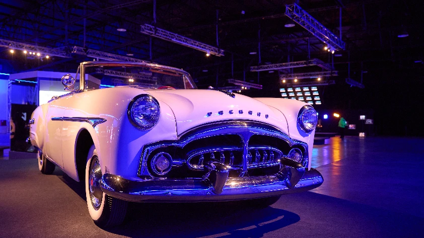 Araba tutkunları bu sergiye akın etti! 15 nadir araç görücüye çıktı