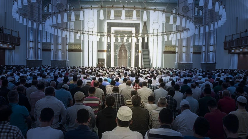 AREFE GÜNÜ 2026 | Ramazan Bayramı arefesi tatil mi, hangi güne denk geliyor?