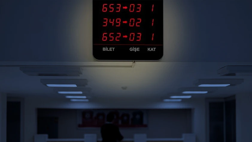Arefe günü bankalar saat kaça kadar açık? 5 haziran 2025 bilgisi... Bankalarda işlem yapılabilecek mi?