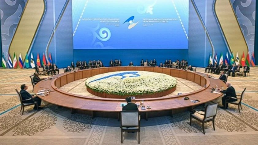 Avrasya Ekonomik Birliği üye ve gözlemci ülke liderleri toplandı