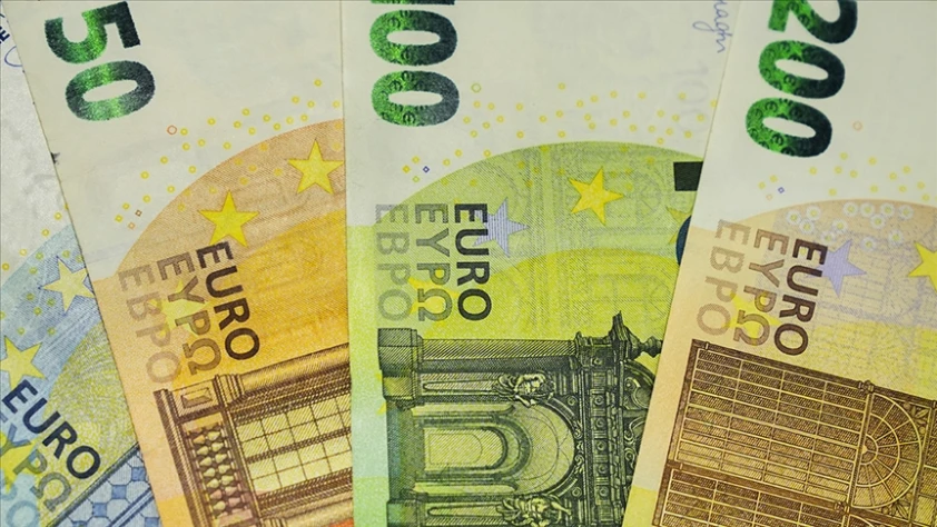 Euro Bölgesi temmuzda 12,4 milyar euro dış ticaret fazlası verdi