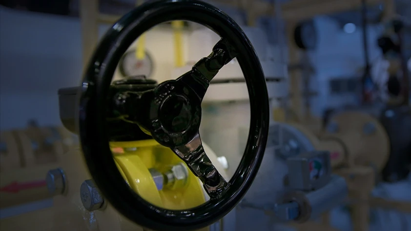 Avrupa enerjide Rusya'dan kopuyor: 2027'de sona erdirecek