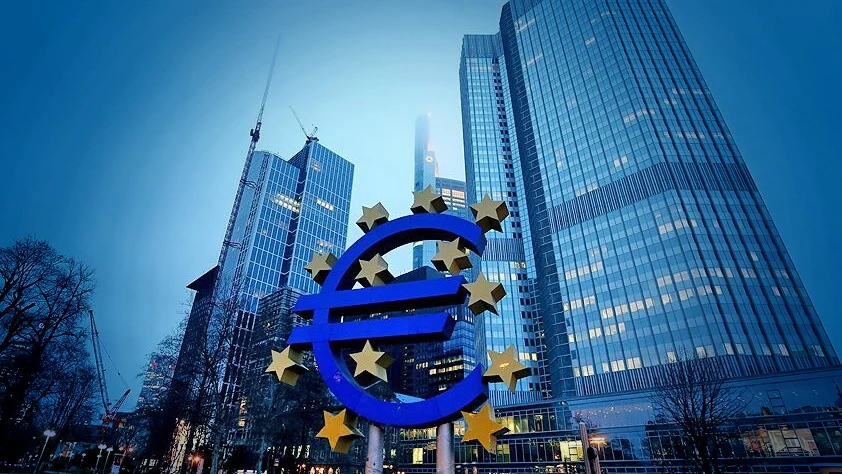 Avrupa'da resesyon korkusu: Hürmüz Boğazı krizi beklentileri bozdu