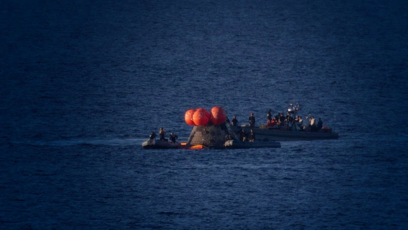 Ay yolculuğu sona erdi: Orion mürettebatı dünyaya döndü