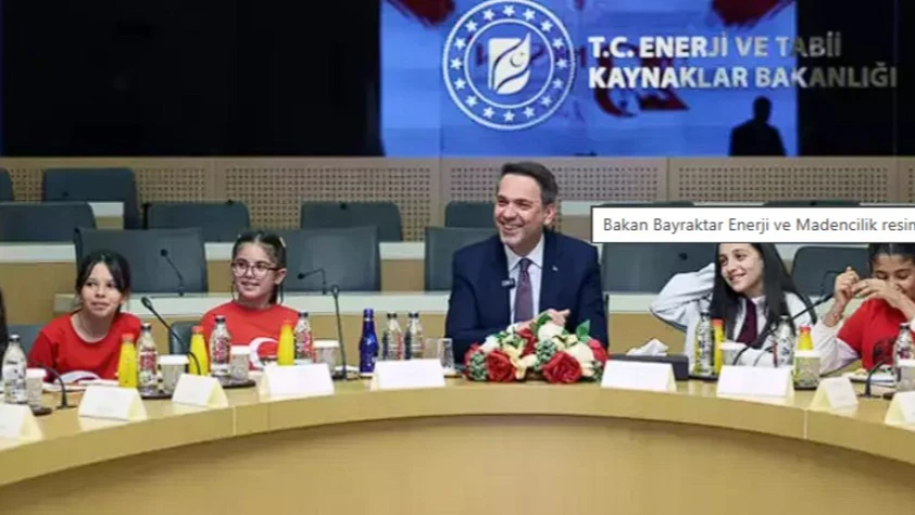 Bakan Bayraktar çocuklarla buluştu: Enerji ve madencilik yarışmasında anlamlı gün