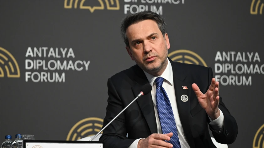Bakan Bayraktar: Ekonomimizde anahtar kelime yenilenebilir enerji