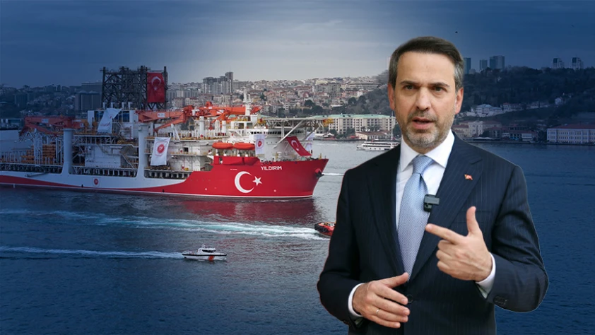 Bakan Bayraktar Karadeniz'i işaret etti: 'İki yeni sondaja başlıyoruz'