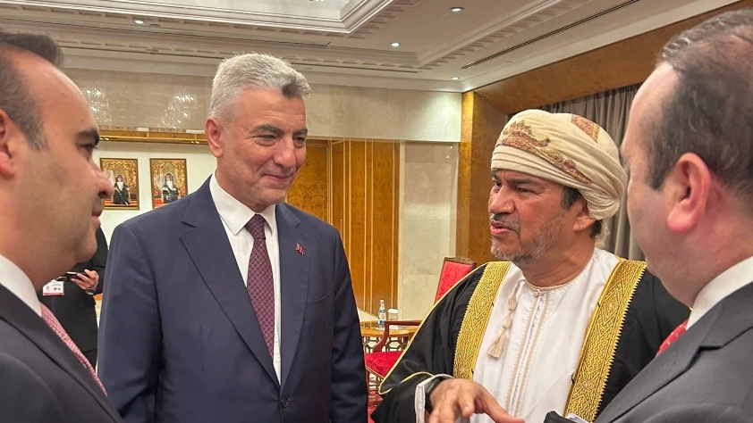 Bakan Bolat, Ummanlı mevkidaşı ile görüştü: Ortak projeler yolda