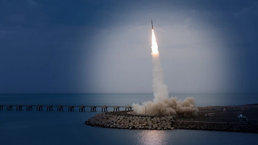 Bakan Kacır açıkladı: 2 bin km menzilli füze geliştiriyoruz