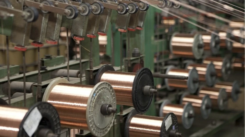 Bakır fiyatları Çin talebi endişeleriyle baskıda: Stoklar artıyor, dolar endeksi güçleniyor