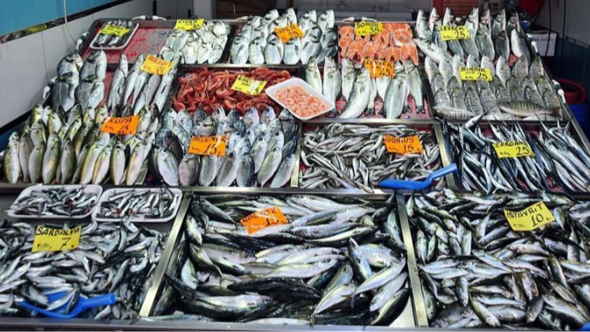 Balık fiyatlarını etkileyebilir! Balıkçılar bir haftadır denize açılamıyor