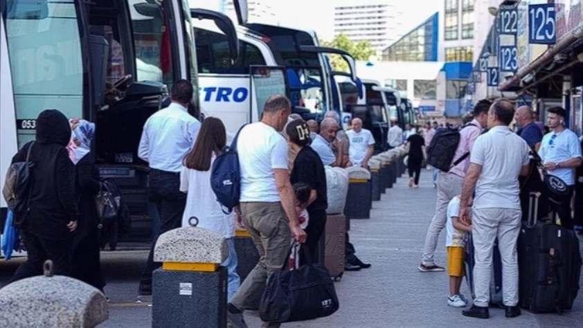 Bayram tatili otobüs firmalarına nefes aldıracak: Ek seferler satışta