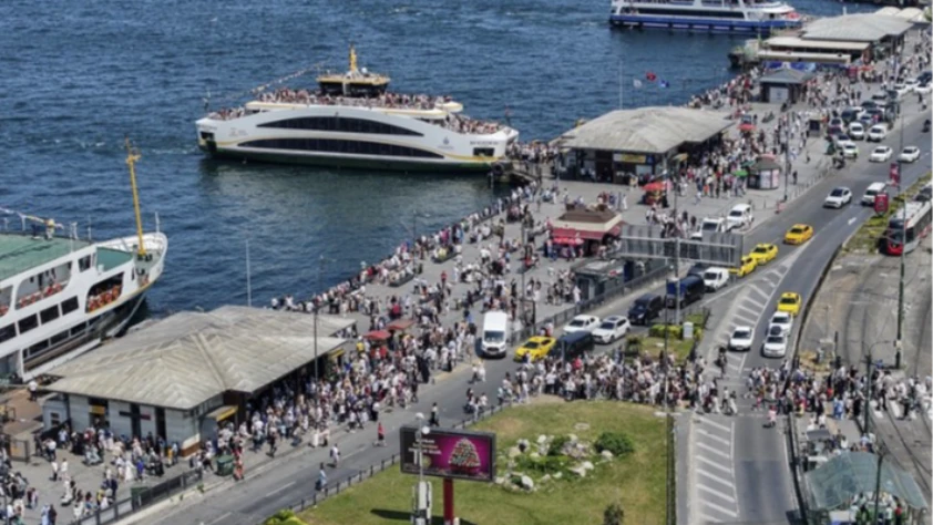 Bayramın üçüncü günü İstanbul'da ziyaretçi yoğunluğu