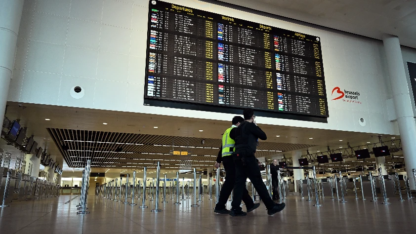 Belçika’da grev ulaşımı vurdu: Brüksel Havalimanı’nda birçok uçak seferi iptal edildi