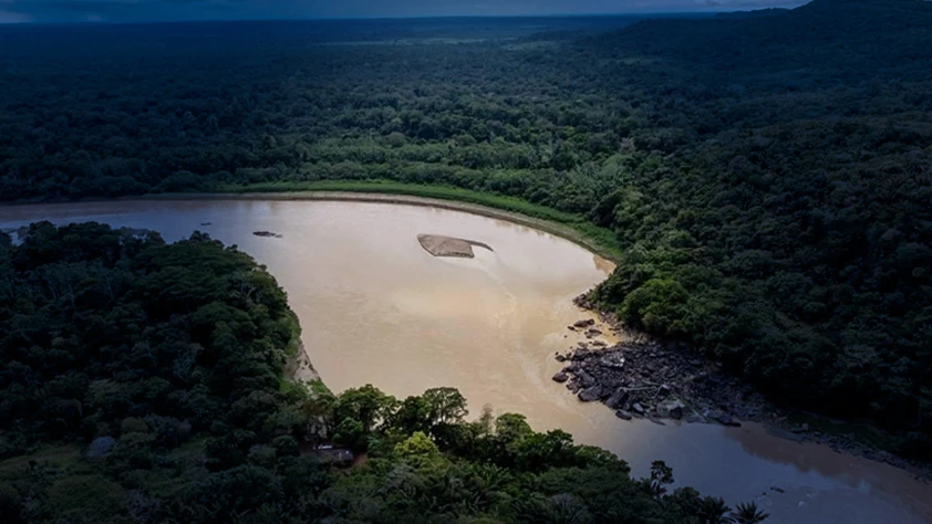 Bilim insanları uyardı: Amazon 'geri dönüşü olmayan eşikte'