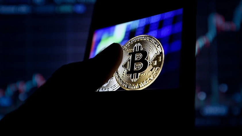 Bitcoin son 4 ayın en düşüğünde: Kurumsal alımlar azaldı