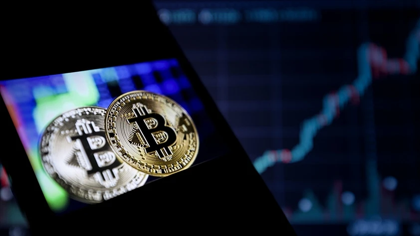 Bitcoin'de yükseliş sürüyor: Jeopolitik risklerin azalması ve kurumsal alımlar etkili oldu