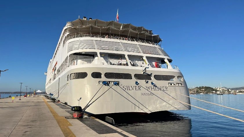 Bodrum’a Silver Whisper ile 340 turist geldi! Bir sonraki durak Pire Limanı Bodrum’a Silver Whisper ile 340 turist geldi! Bir sonraki durak Pire Limanı