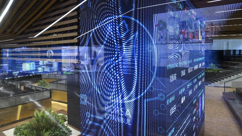 Borsa günün ilk yarısında yüzde 0,36 değer kazandı