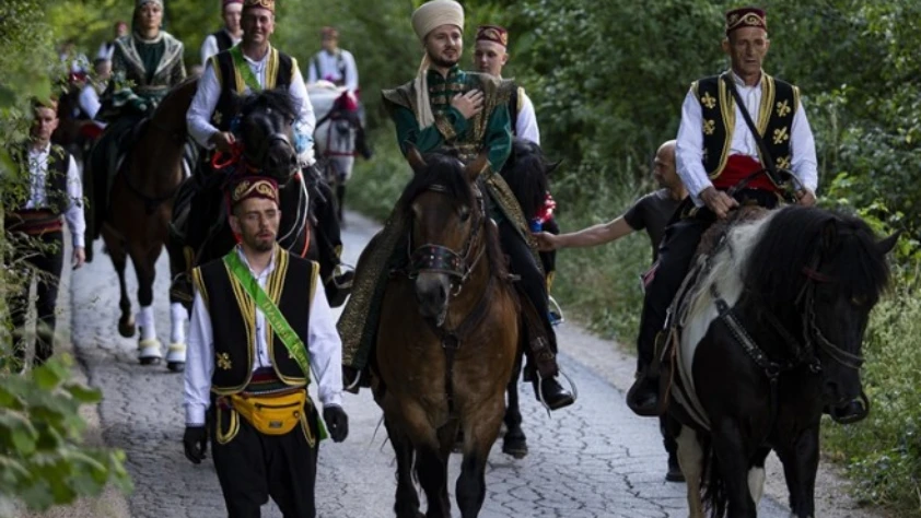 Bosna Hersek'te 515. Ayvaz Dede Şenlikleri'ne katılacak atlılar yola çıktı